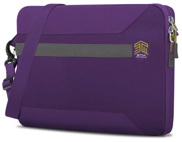 STM BLAZER Laptop Sleeve - Image 10