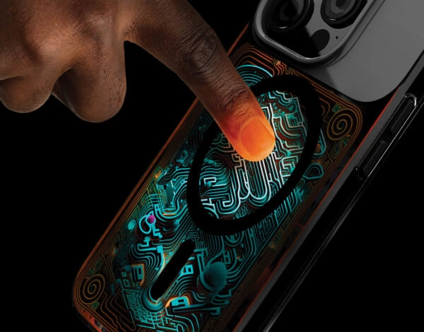 STM REVEAL Case for iPhone 15 Pro - Image 8